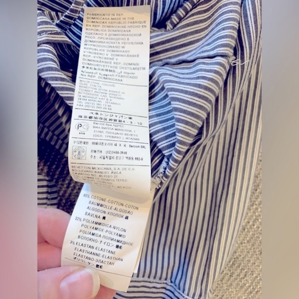 004. United Colors of Benetton Button Down Shirt S - Picture 5 of 6